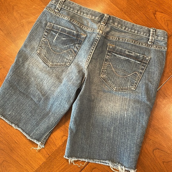 MOSSIMO SUPPLY CO Womens 9” Stretch Denim Short - size 5 - Picture 9 of 14